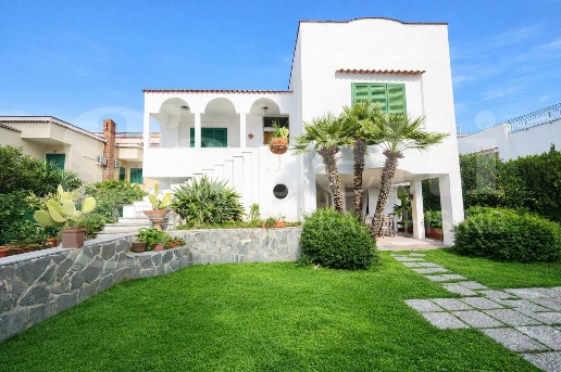 casa indipendente in vendita a Scafati in zona Centro Città