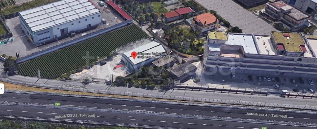 locale commerciale in vendita a Scafati