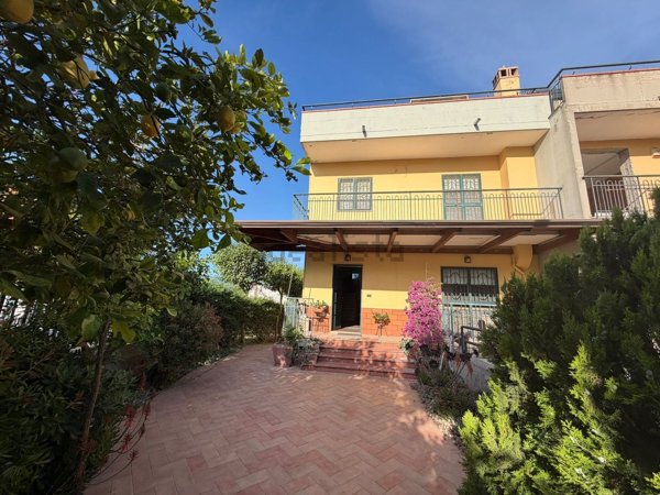 casa indipendente in vendita a Scafati in zona Sant'Antonio Vecchio