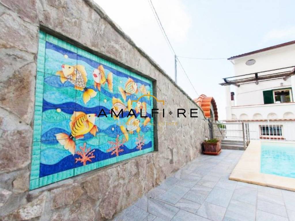 casa indipendente in vendita a Scala