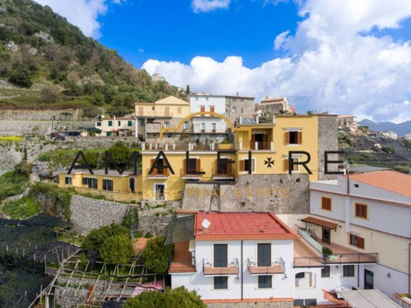 casa indipendente in vendita a Scala