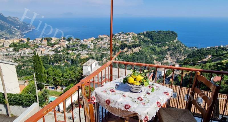 casa indipendente in vendita a Scala