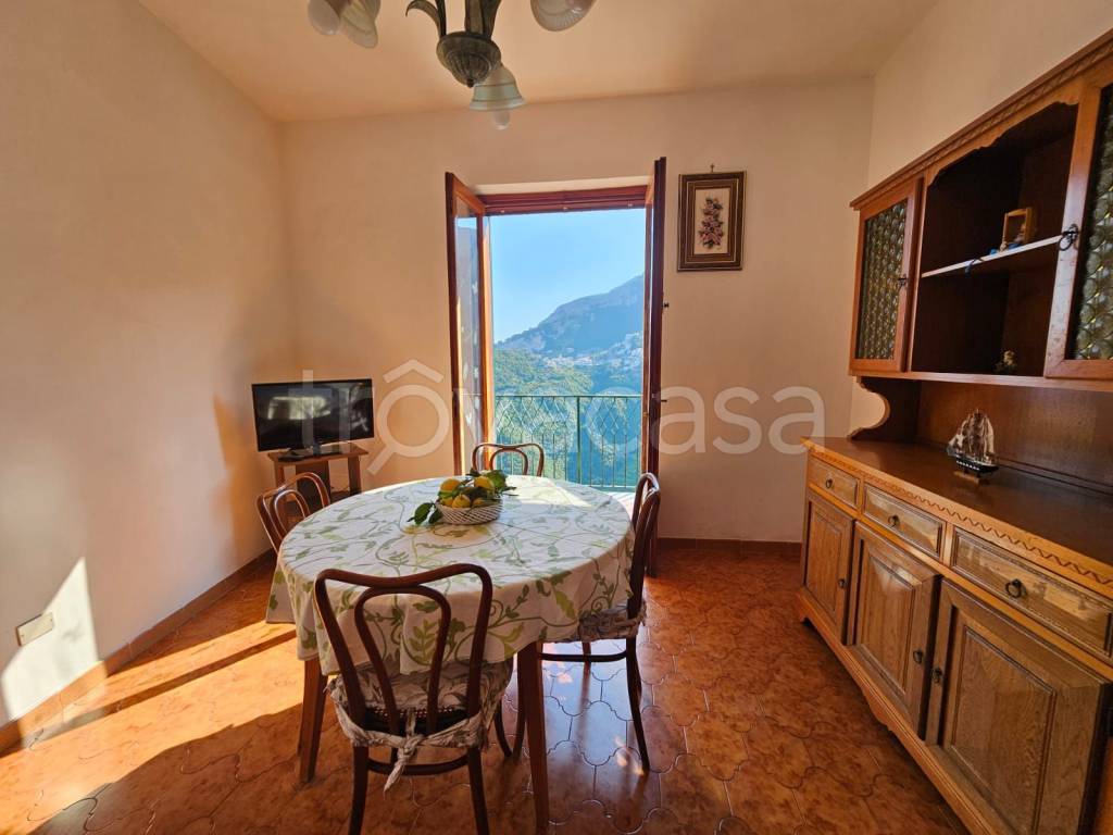 casa indipendente in vendita a Scala