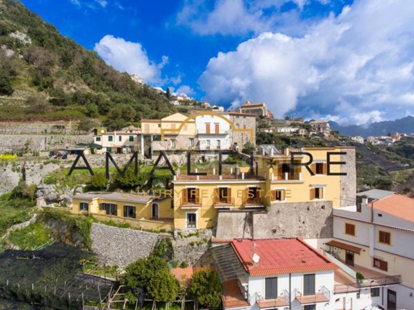 casa indipendente in vendita a Scala