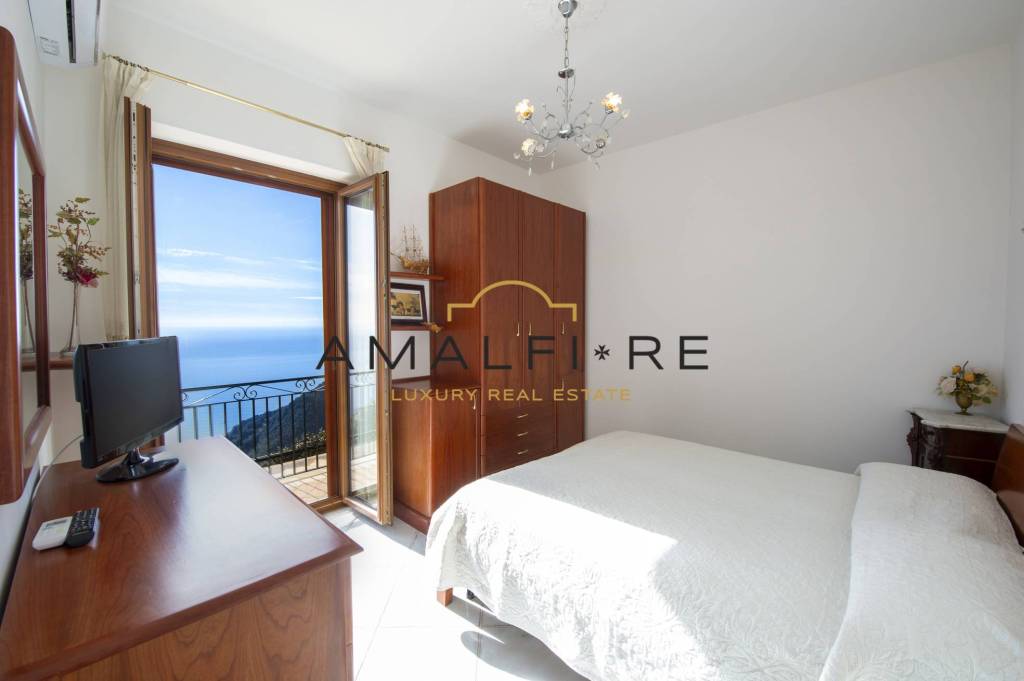 casa indipendente in vendita a Scala