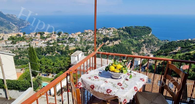 casa indipendente in vendita a Scala