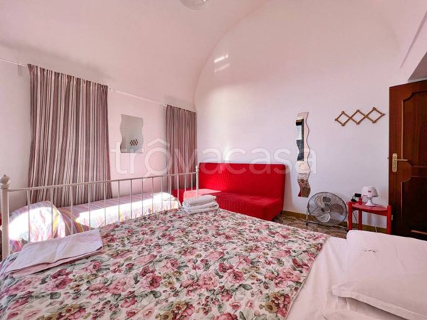 casa indipendente in vendita a Scala