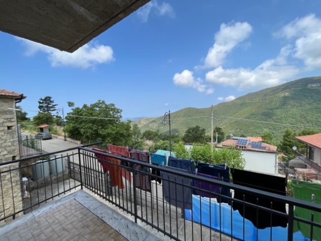 casa indipendente in vendita a Serramezzana