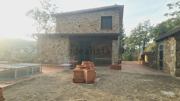 casa indipendente in vendita a Serramezzana in zona San Teodoro