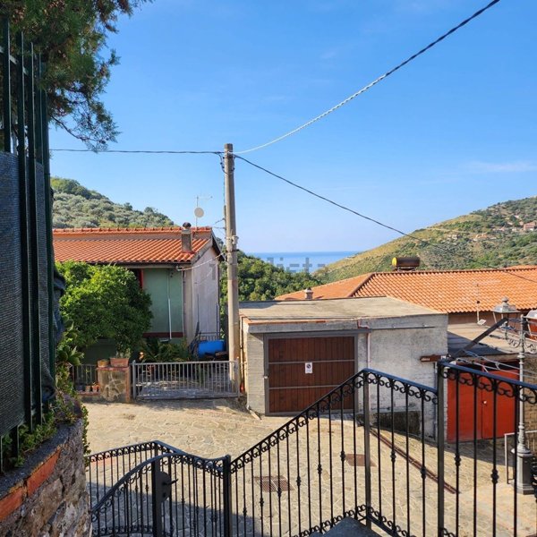 casa indipendente in vendita a Serramezzana in zona San Teodoro