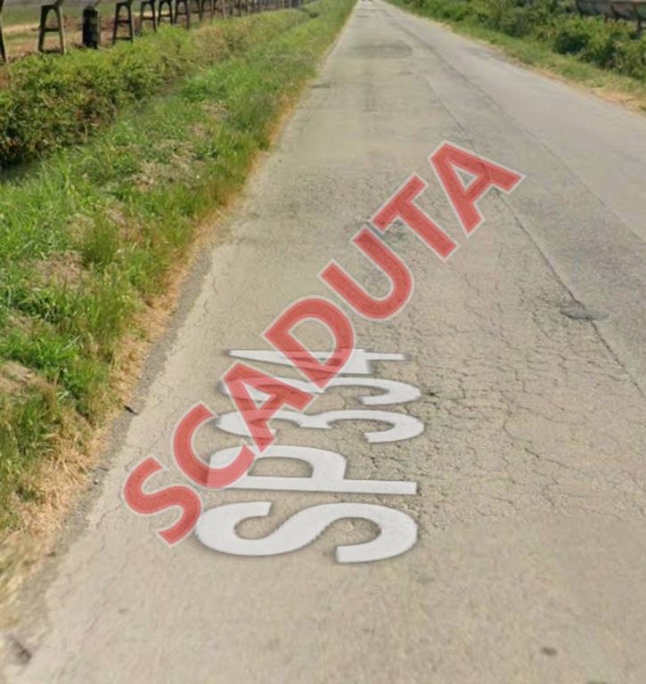 casale in vendita a Serre in zona Persano