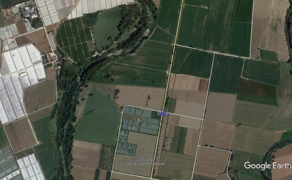 casa indipendente in vendita a Serre in zona Persano