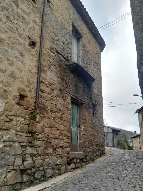 casa indipendente in vendita a Sessa Cilento in zona San Mango