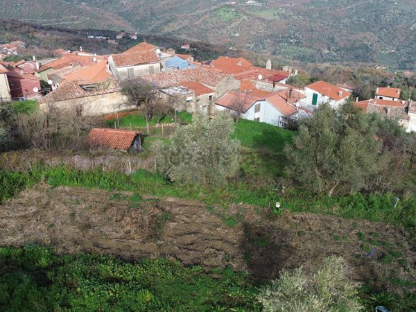 casa indipendente in vendita a Sessa Cilento