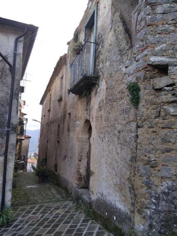 casa indipendente in vendita a Sessa Cilento