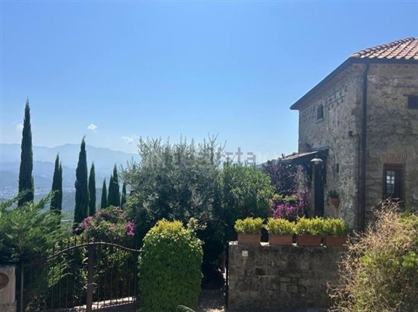 casa indipendente in vendita a Sessa Cilento