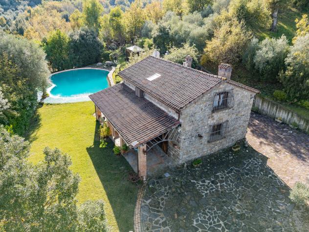 casa indipendente in vendita a Sessa Cilento