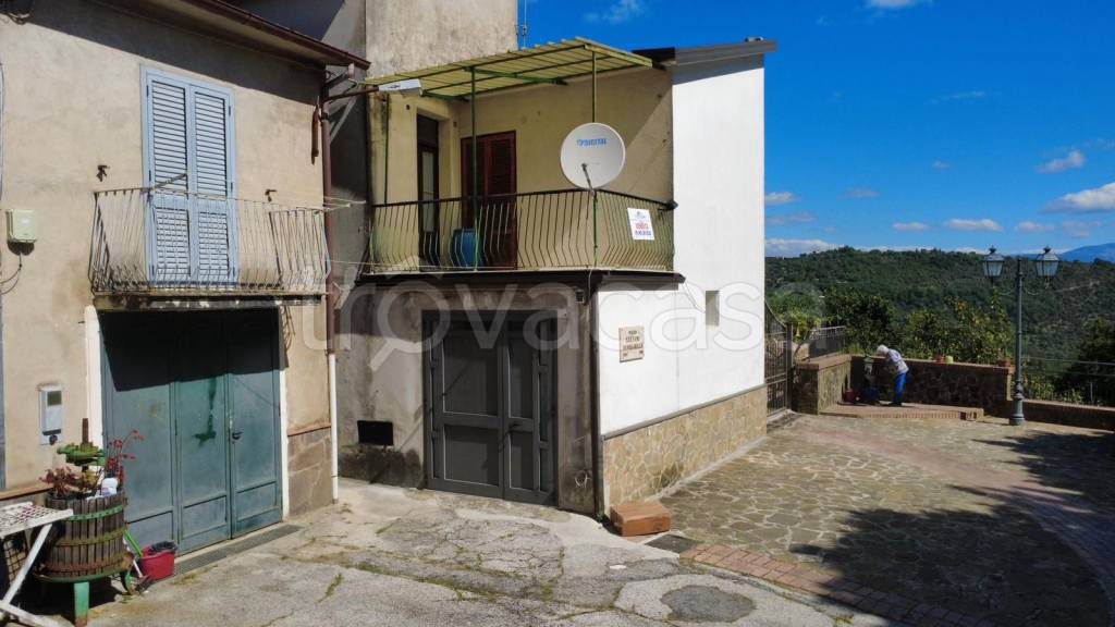 appartamento in vendita a Sessa Cilento in zona Valle