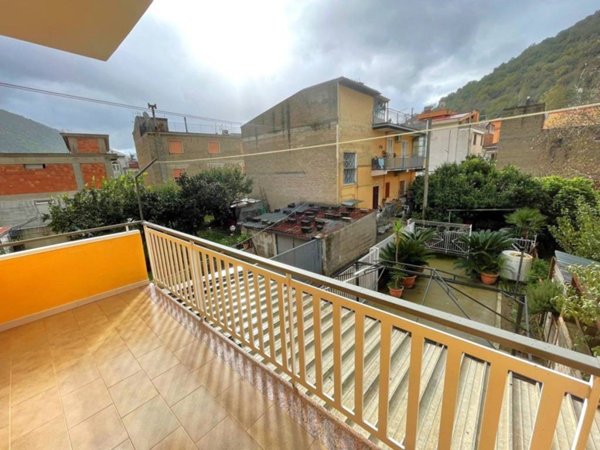 casa indipendente in vendita a Siano