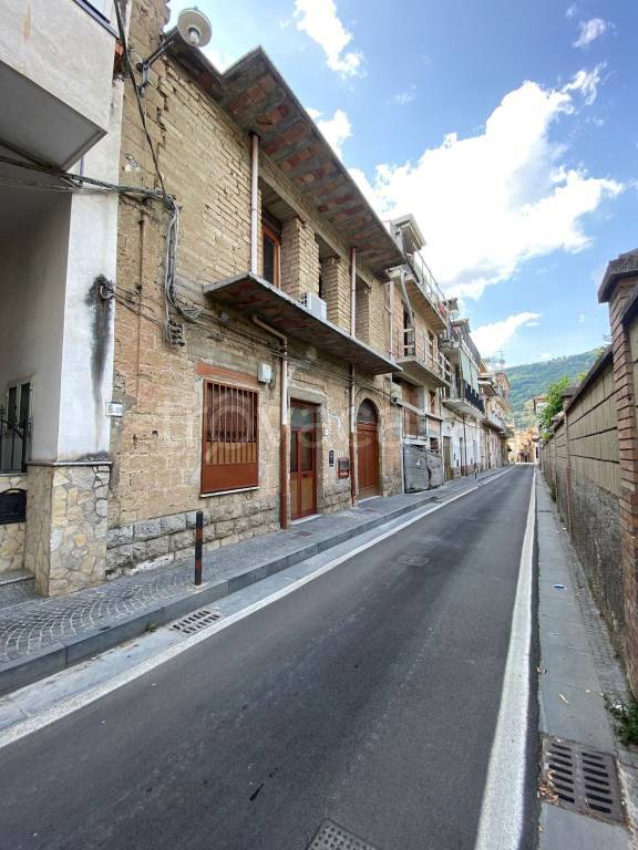 casa indipendente in vendita a Siano