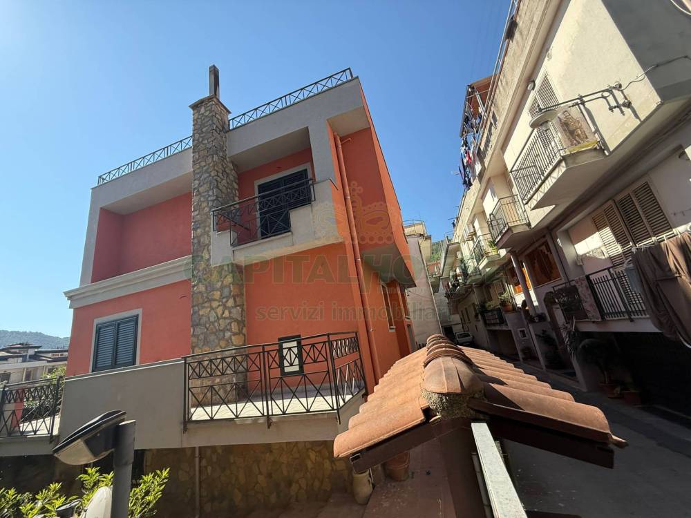 casa indipendente in vendita a Siano