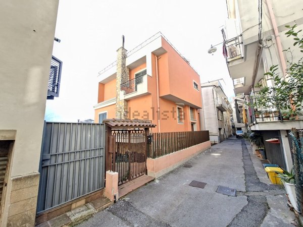 casa indipendente in vendita a Siano