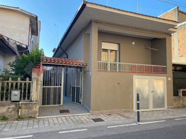 casa indipendente in vendita a Siano