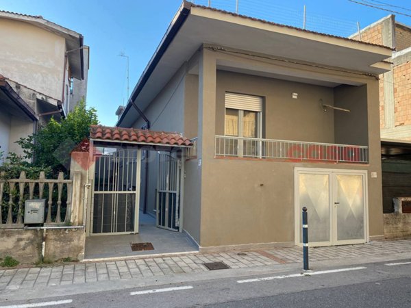 casa indipendente in vendita a Siano