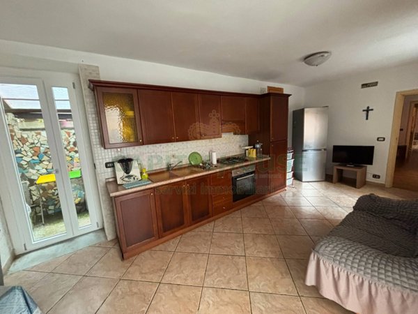 casa semindipendente in vendita a Siano