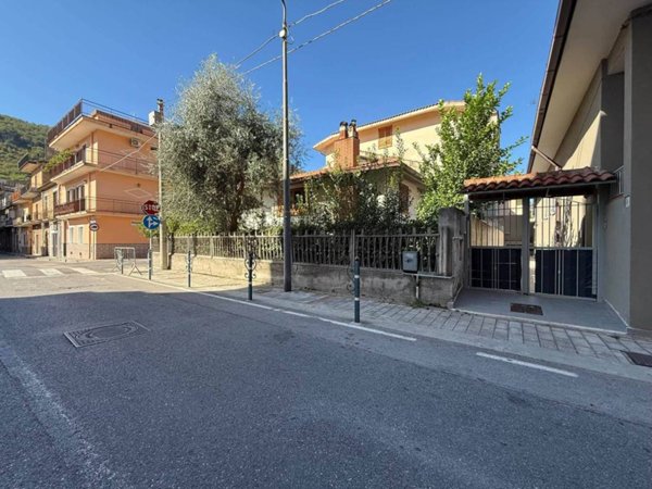 casa indipendente in vendita a Siano