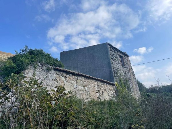 terreno agricolo in vendita a Sicignano degli Alburni in zona Scorzo