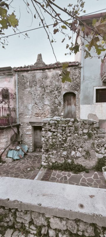 casa indipendente in vendita a Sicignano degli Alburni in zona Terranova