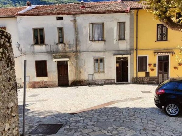 intera palazzina in vendita a Sicignano degli Alburni