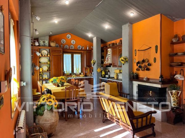 casa indipendente in vendita a Stella Cilento