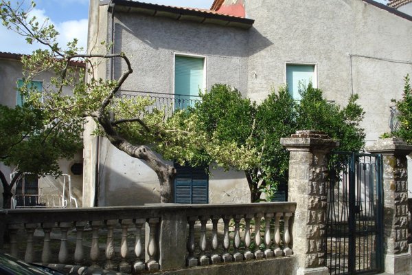 casa semindipendente in vendita a Stella Cilento