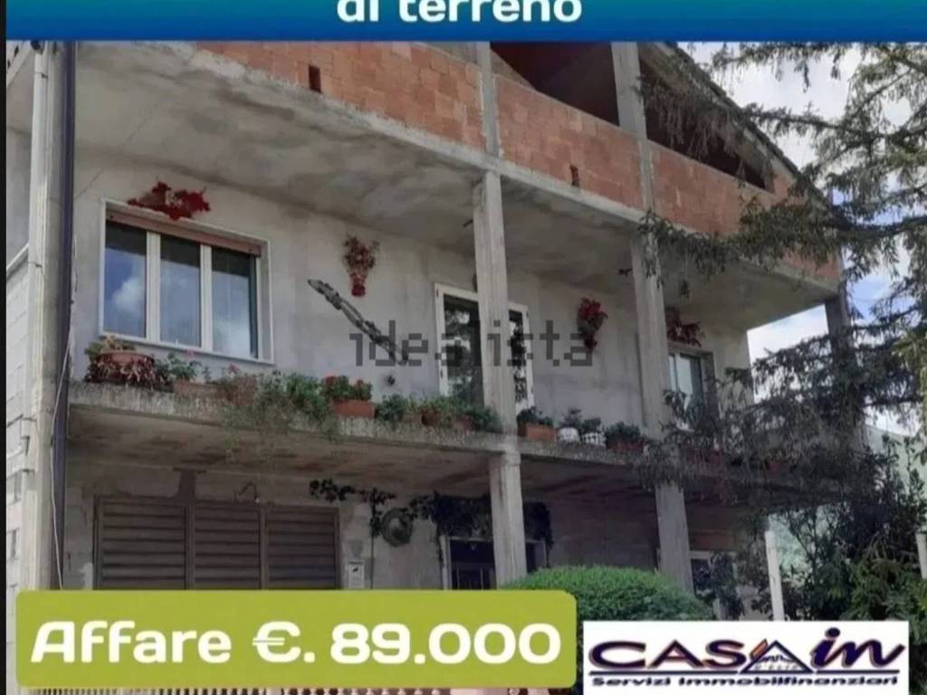 casa indipendente in vendita a Teggiano in zona Prato Perillo