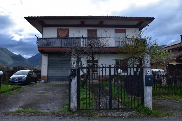 casa indipendente in vendita a Teggiano in zona Prato Perillo