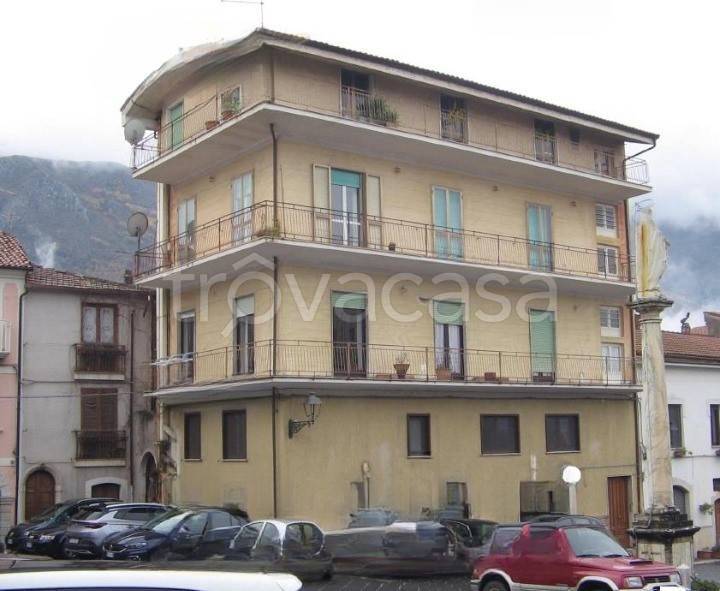 ufficio in vendita a Teggiano in zona Macchiaroli