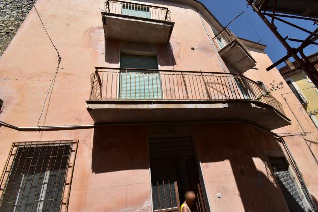 casa indipendente in vendita a Teggiano