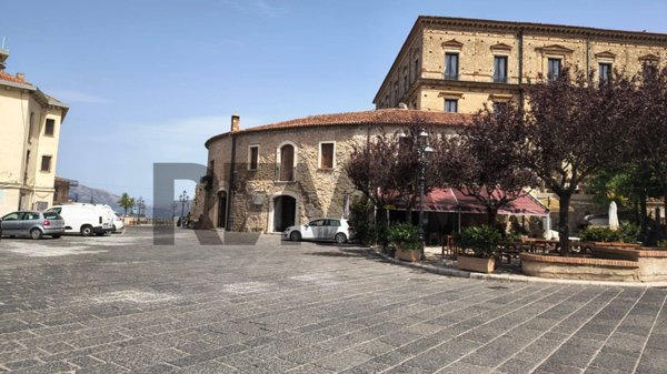 casa indipendente in vendita a Teggiano