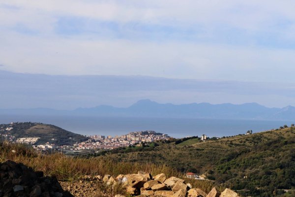 casa indipendente in vendita a Torchiara