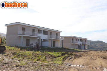 casa indipendente in vendita a Torchiara