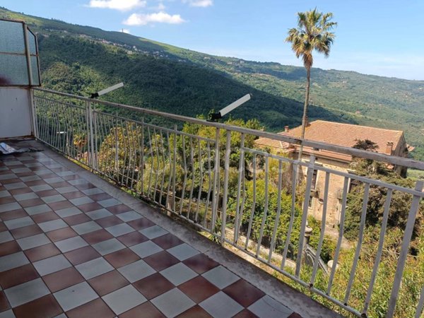 appartamento in vendita a Torchiara