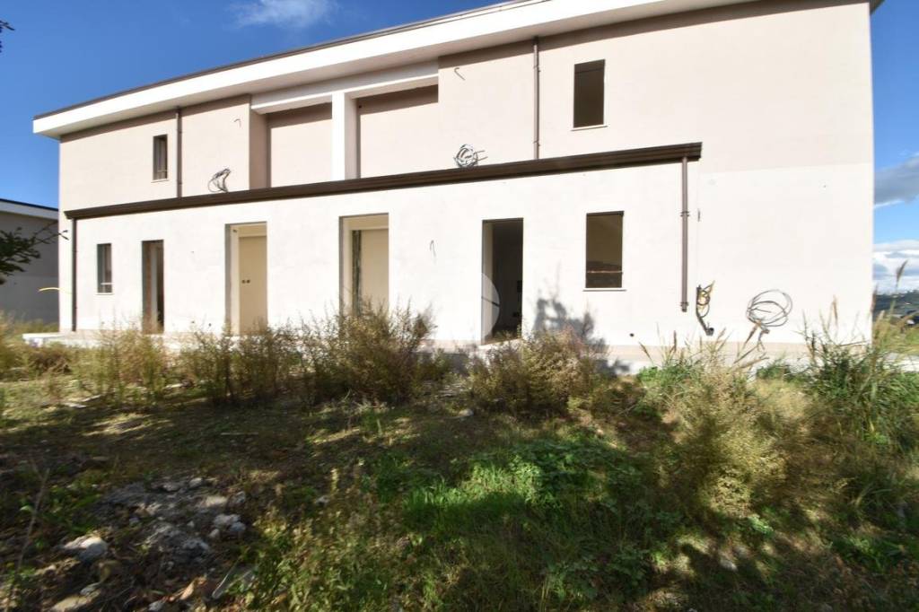 casa indipendente in vendita a Torchiara