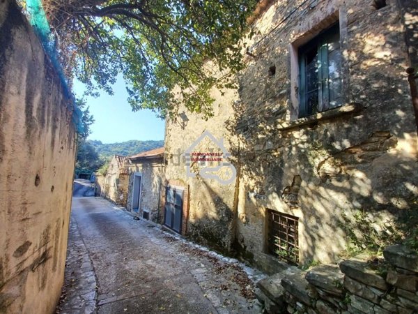 appartamento in vendita a Torchiara in zona Copersito