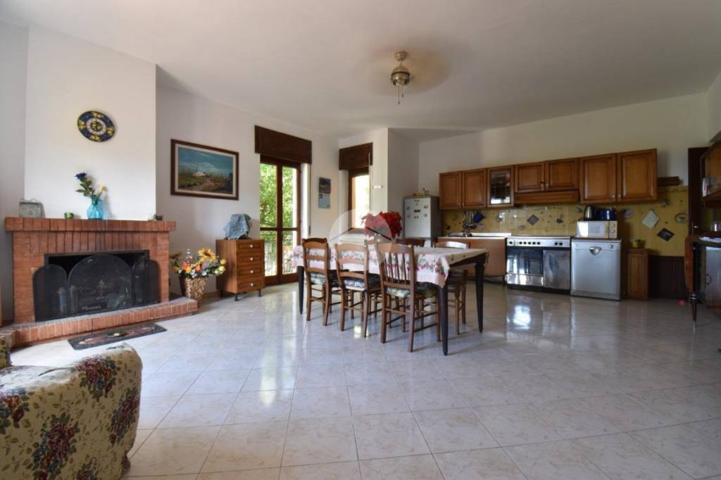 casa indipendente in vendita a Torchiara in zona Copersito