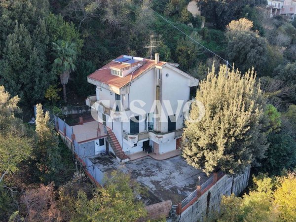 casa indipendente in vendita a Torchiara