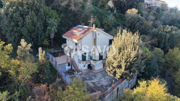 casa indipendente in vendita a Torchiara
