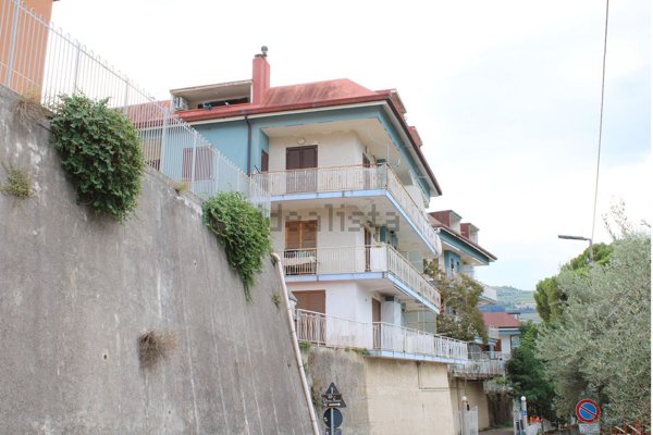 appartamento in vendita a Torchiara in zona Copersito