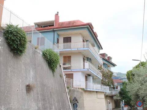 appartamento in vendita a Torchiara in zona Copersito